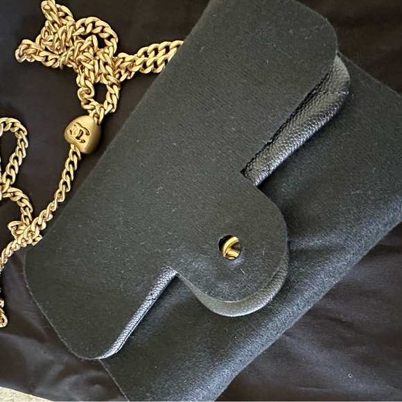 ❤️ CHANEL NEW ❤️ CHANEL Caviar Quilted
Mini Sweetheart Rectangular Flap Black - Picture 3 of 10